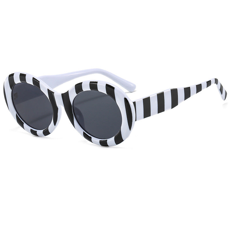Teen Oval Frame Sunglasses – Bold Retro Style