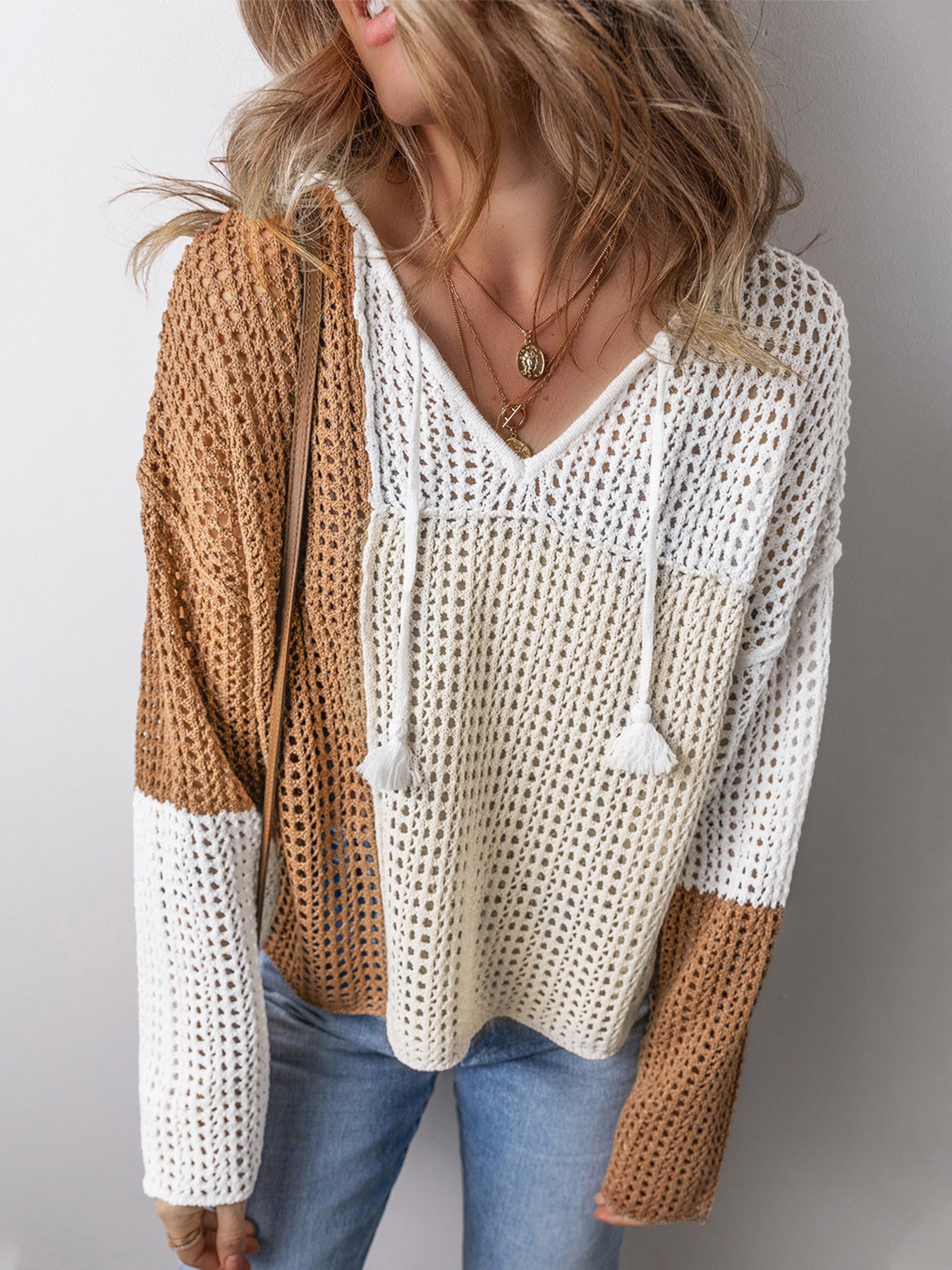 Color-Block Knit Sweater – Effortless Coastal Chic