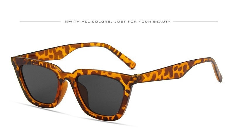 Teen Cat-Eye Sunglasses – Retro Chic, Bold Personality