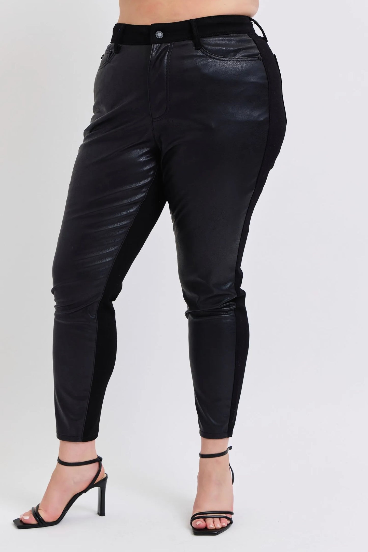Judy Blue Plus Size HW Faux Leather Skinny Pants – Black – 22W