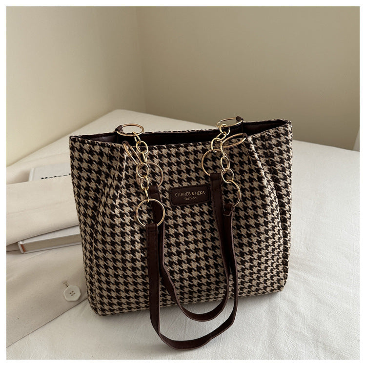 Check Chain Shoulder Tote – Large-Capacity Everyday Bag (Black/Khaki/Brown) - The Dock Drop