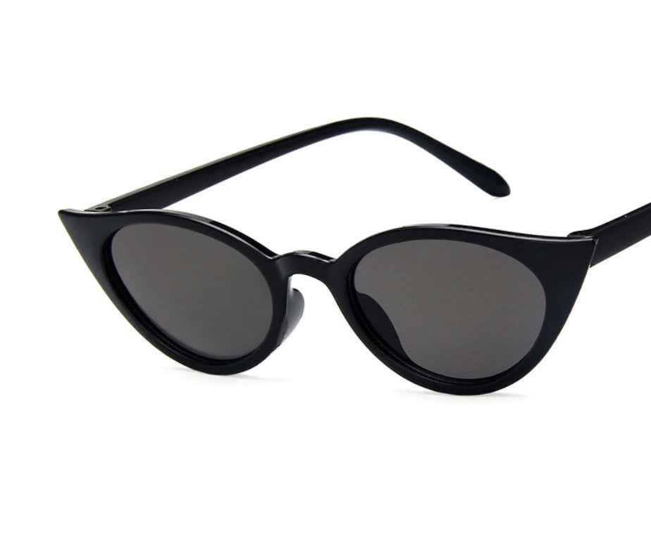 Retro Cruise Cat-Eye Sunglasses - The Dock Drop