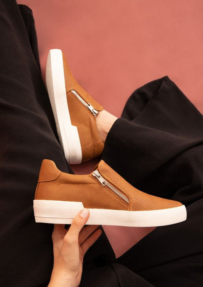 Zion Sneakers – Black – 8