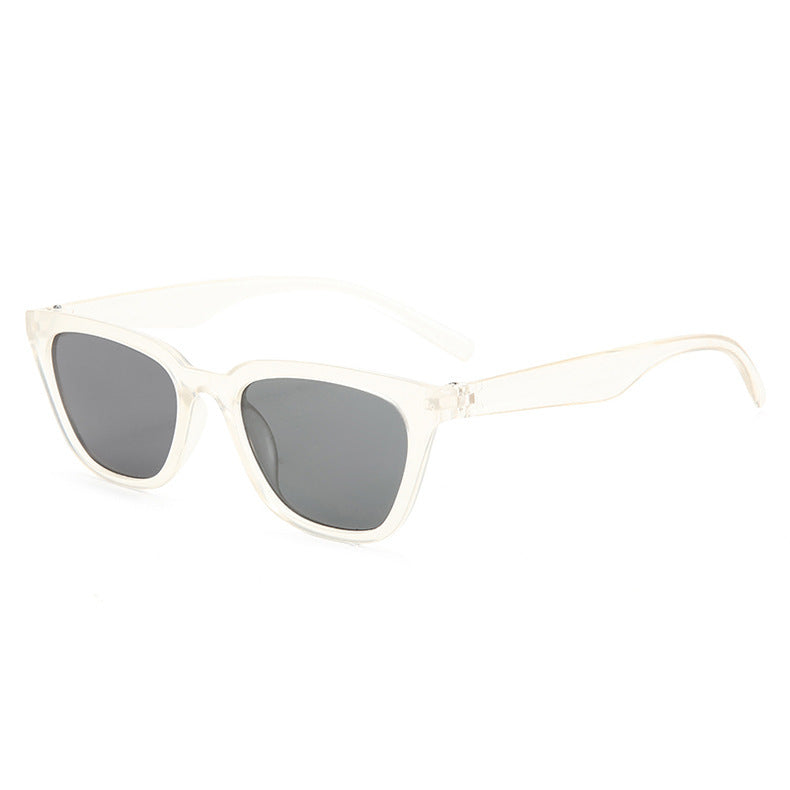 Teen Cat-Eye Sunglasses – Retro Chic, Bold Personality