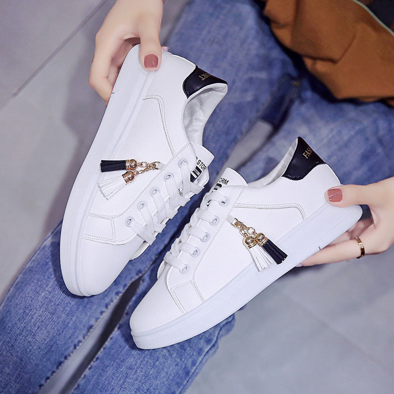 Teen White Tassel Charm Sneakers – Casual Cool, Everyday Style