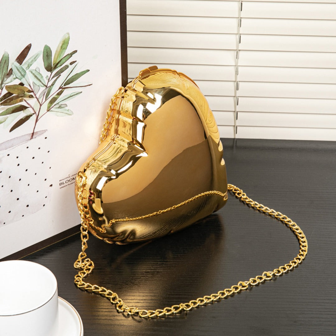 Love-type exquisite small clutch bag
