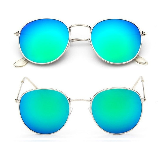 SunsetVista™ Oversized Mirrored Sunglasses – UV Protection, Bold Style - The Dock Drop