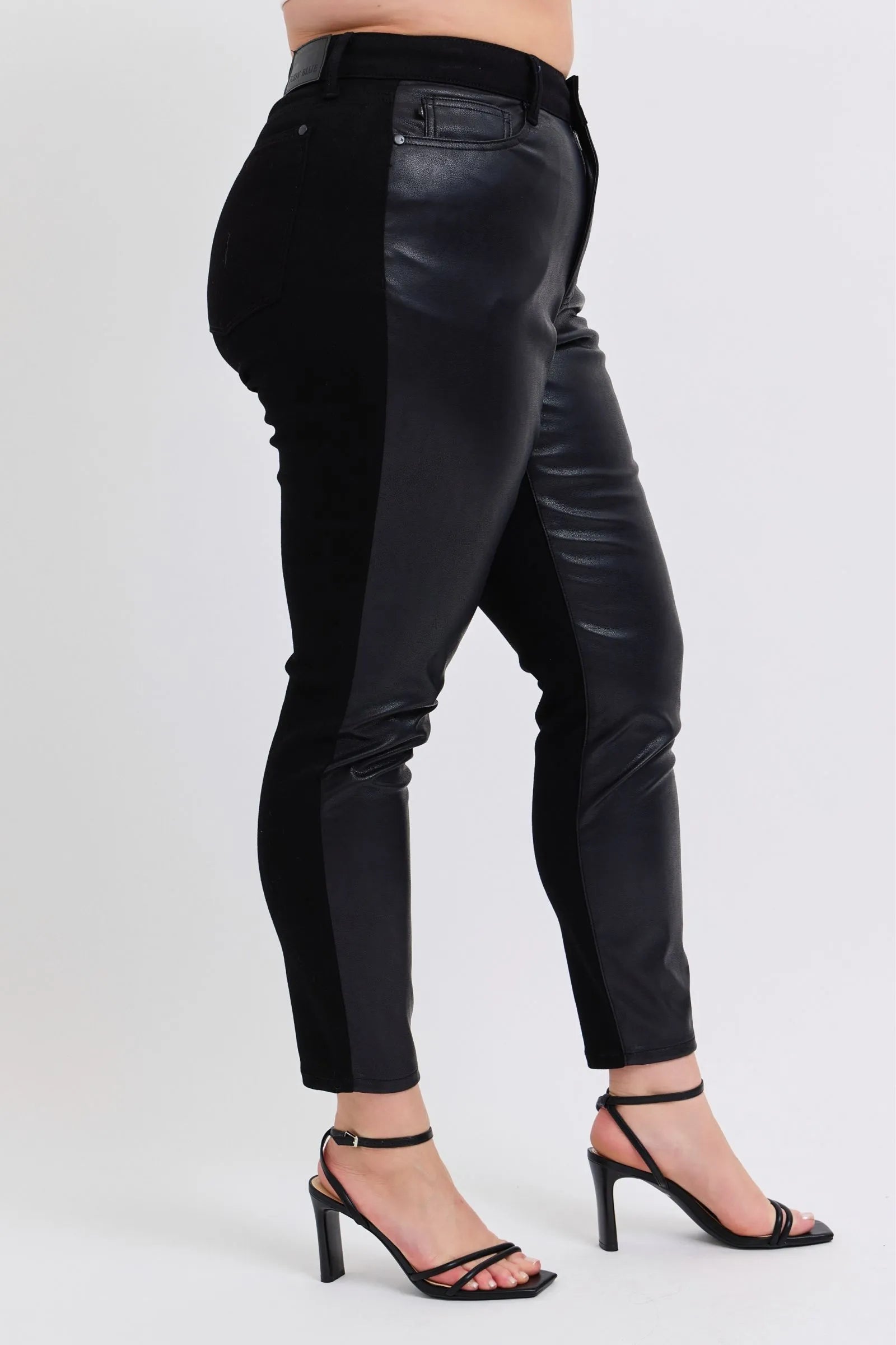 Judy Blue Plus Size HW Faux Leather Skinny Pants – Black – 24W
