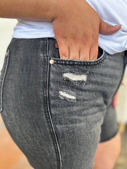 Judy Blue Full Size High Waist Rigid Magic Denim Shorts – Black – L