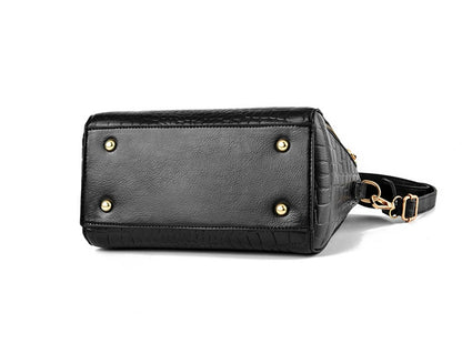 Women’s Croc-Pattern Faux Leather Shoulder Bag – Tassel Detail Handbag