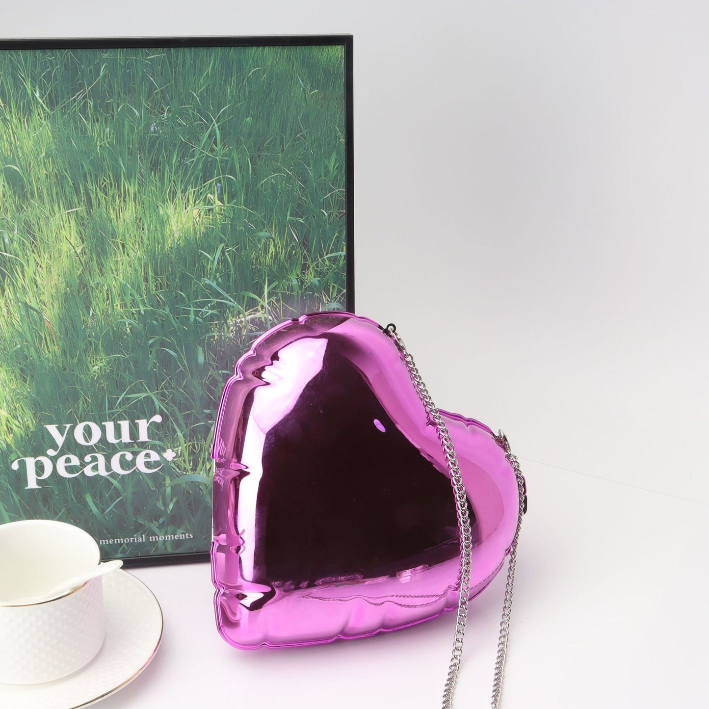 Love-type exquisite small clutch bag