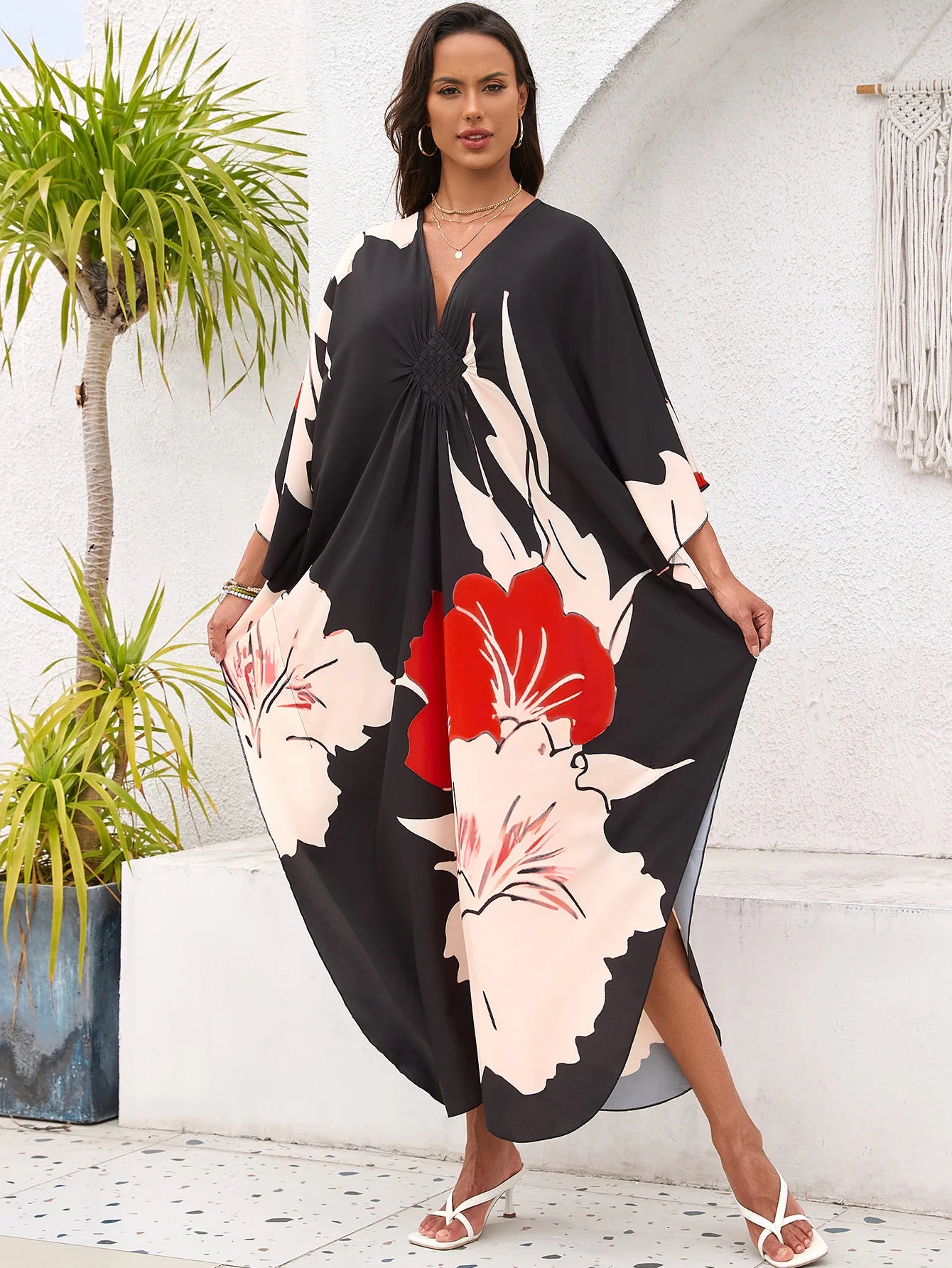 Women’s Flowing Caftan Cover-Up – Beach & Poolside Elegance