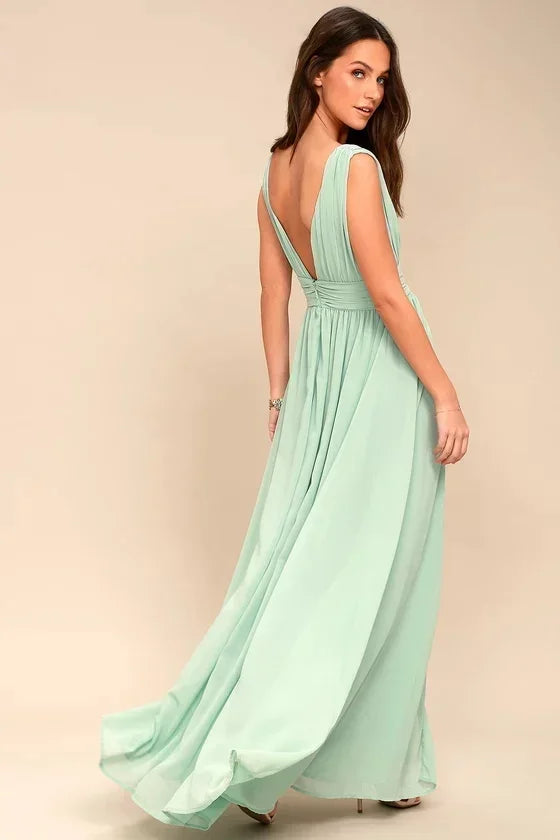 Backless Deep-V Chiffon Maxi Dress – Flowy Slit Evening Gown