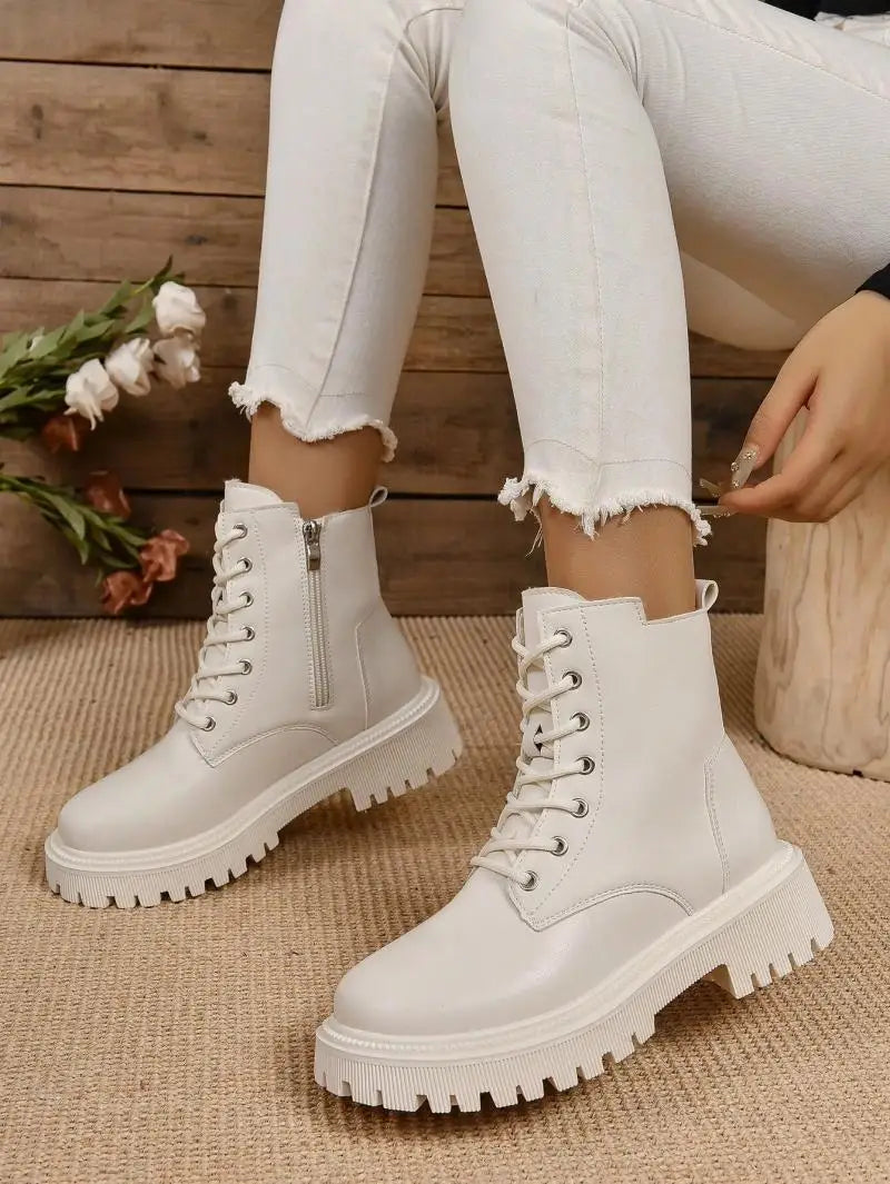 Women’s Plush-Lined Lace-Up Winter Boots – Warm, Non-Slip & Street Style Ready