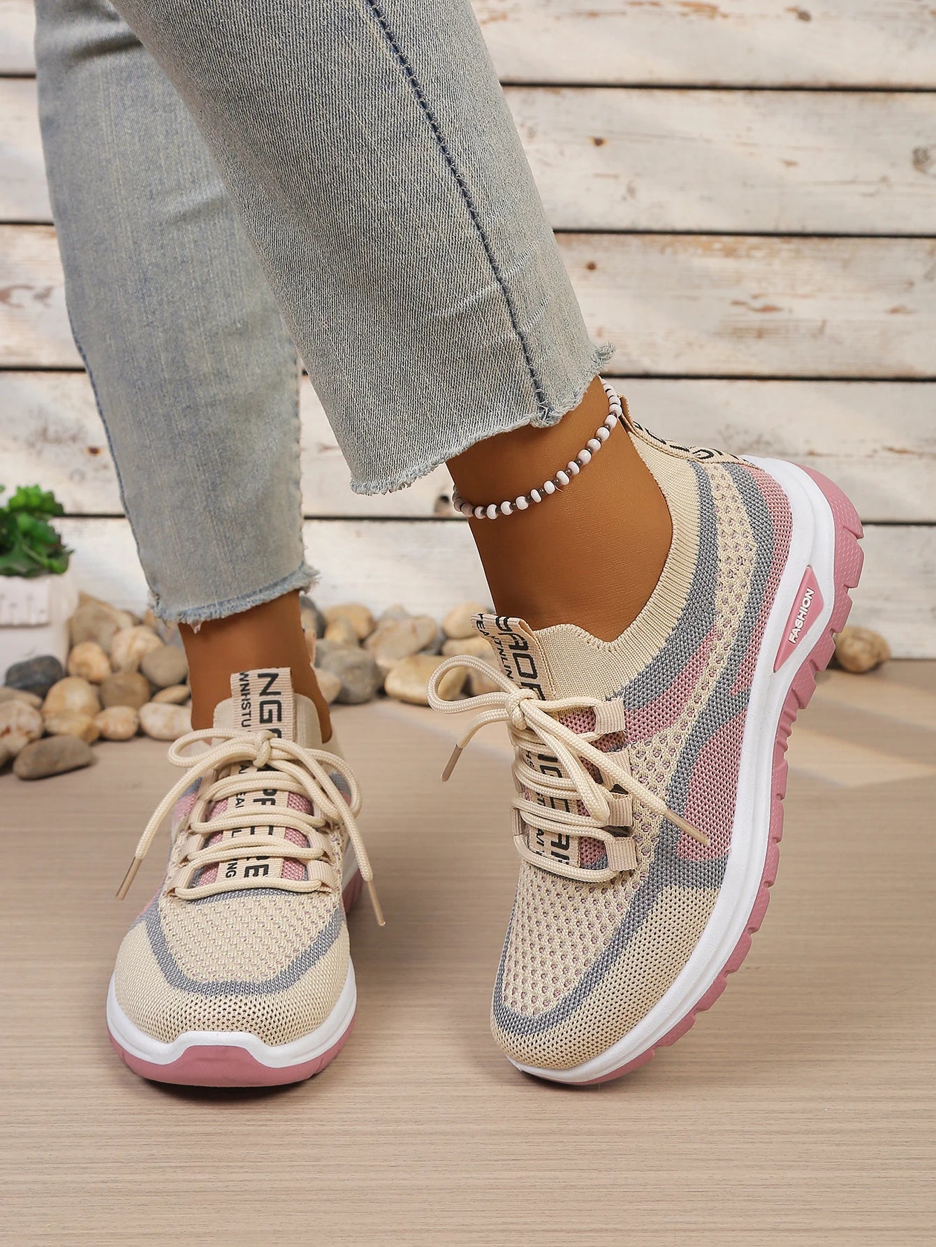 Women’s Lightweight Patchwork Lace-Up Sneakers – Casual Travel Walking Shoes
