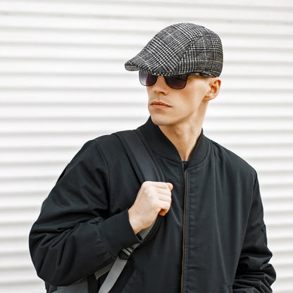 Men’s Plaid Newsboy Cap – Warm, Casual, One Size