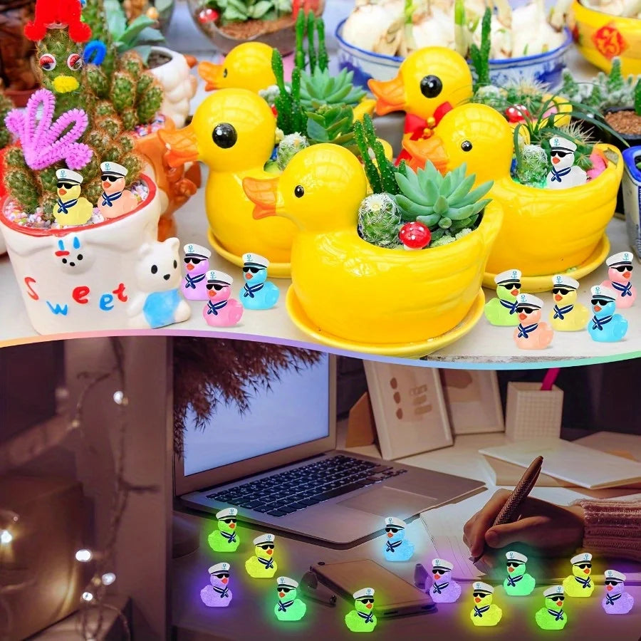 Multicolored Mini Resin Cruise Duck with Sunglasses, Glow in the Dark Tiny Colorful Sailor Resin Duck Random Colors – 6pcs