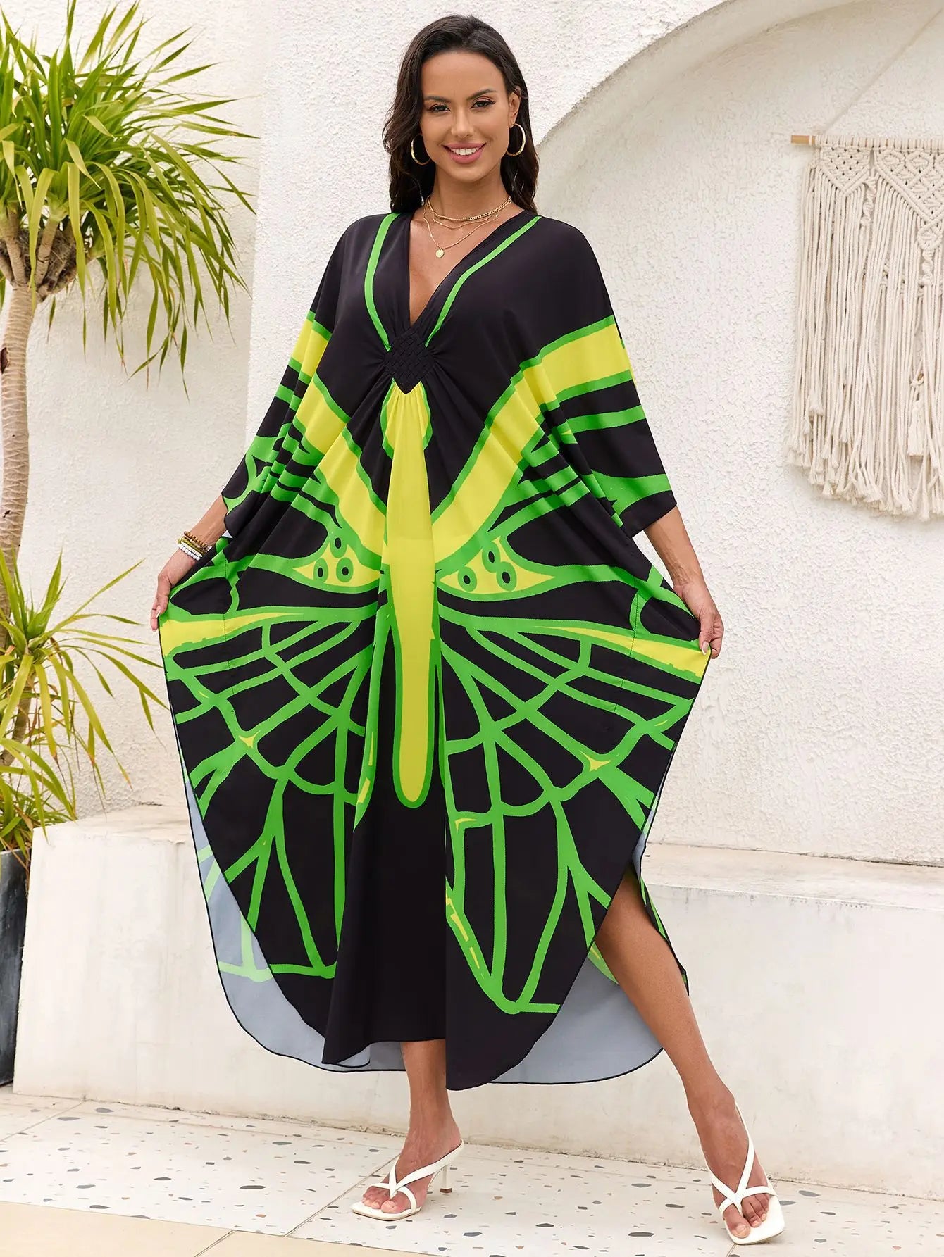 Women’s Flowing Caftan Cover-Up – Beach & Poolside Elegance