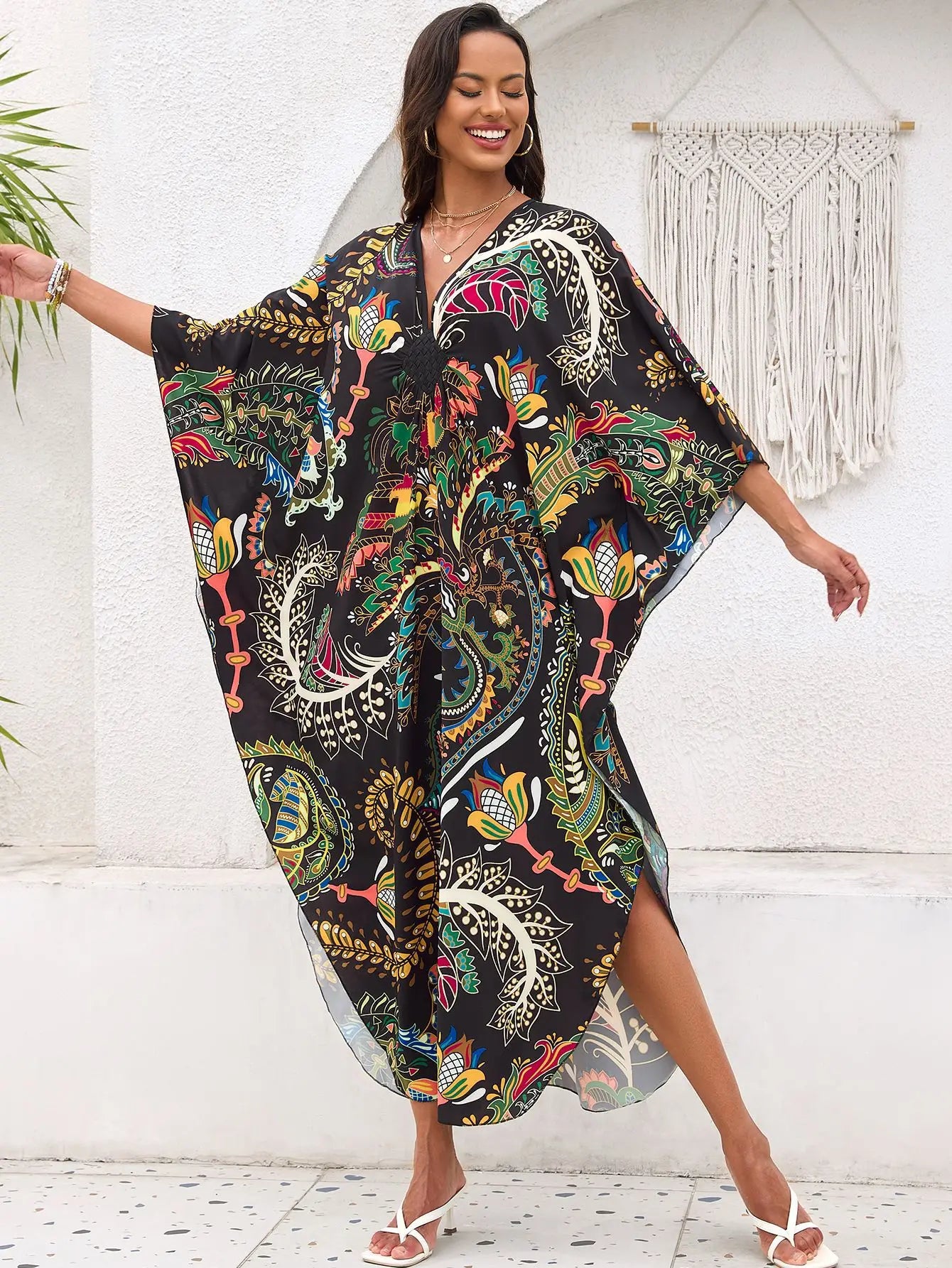 Women’s Flowing Caftan Cover-Up – Beach & Poolside Elegance