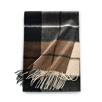 Cashmere Plaid Scarf – Soft, Warm, Travel-Ready