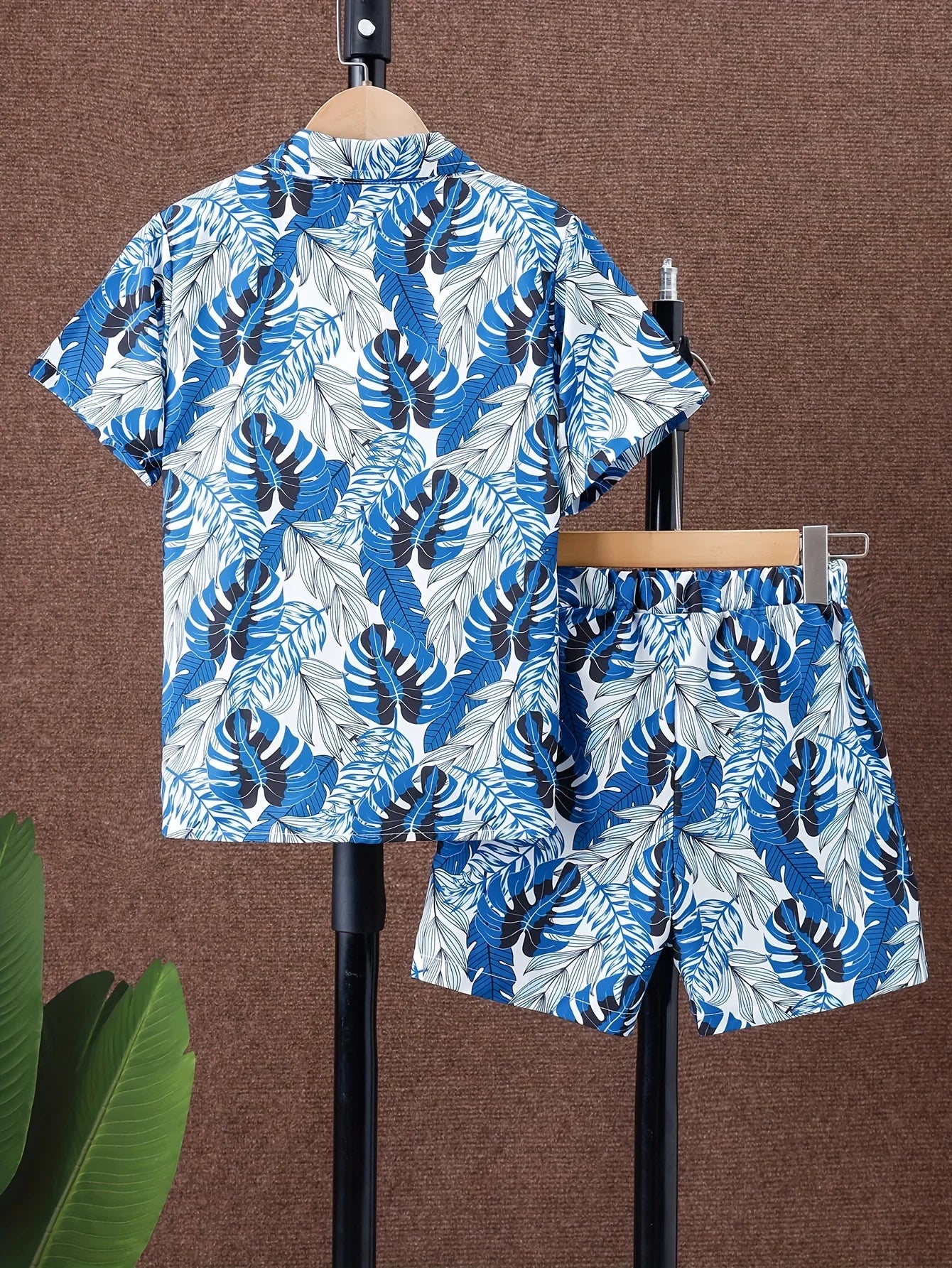 Boys’ Leaf-Print Shirt & Shorts Set – Lightweight Stretch