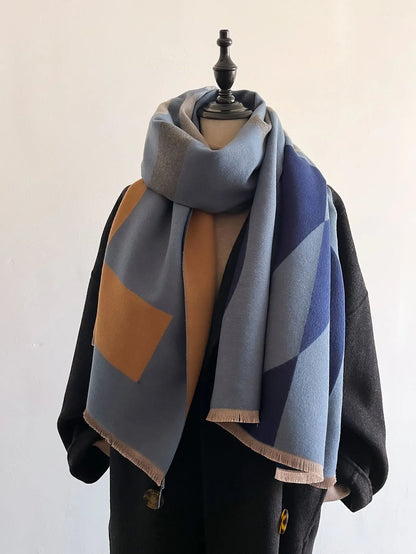 Women’s Geometric Cashmere-Feel Scarf – Reversible, Warm & Elegant