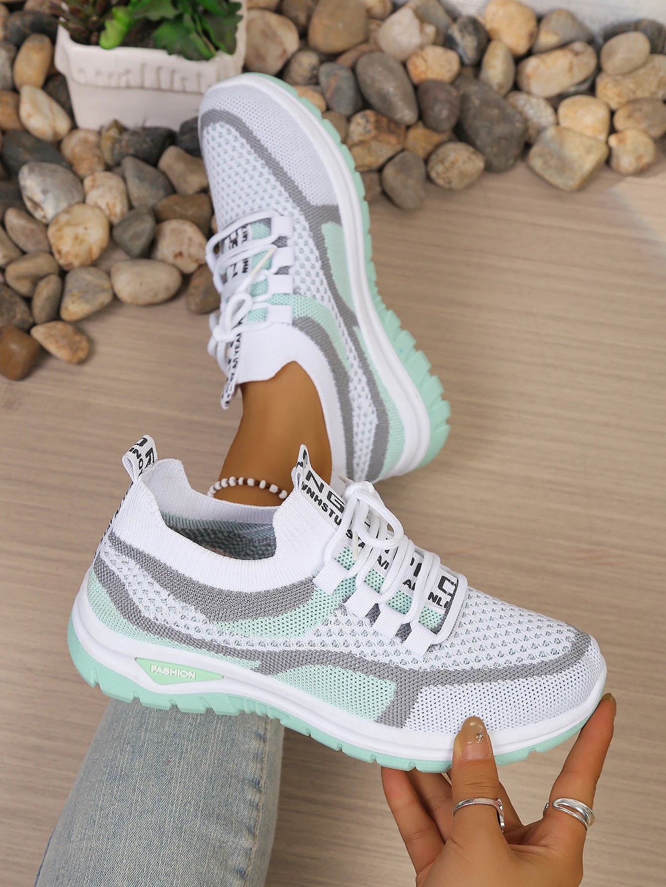 Women’s Lightweight Patchwork Lace-Up Sneakers – Casual Travel Walking Shoes