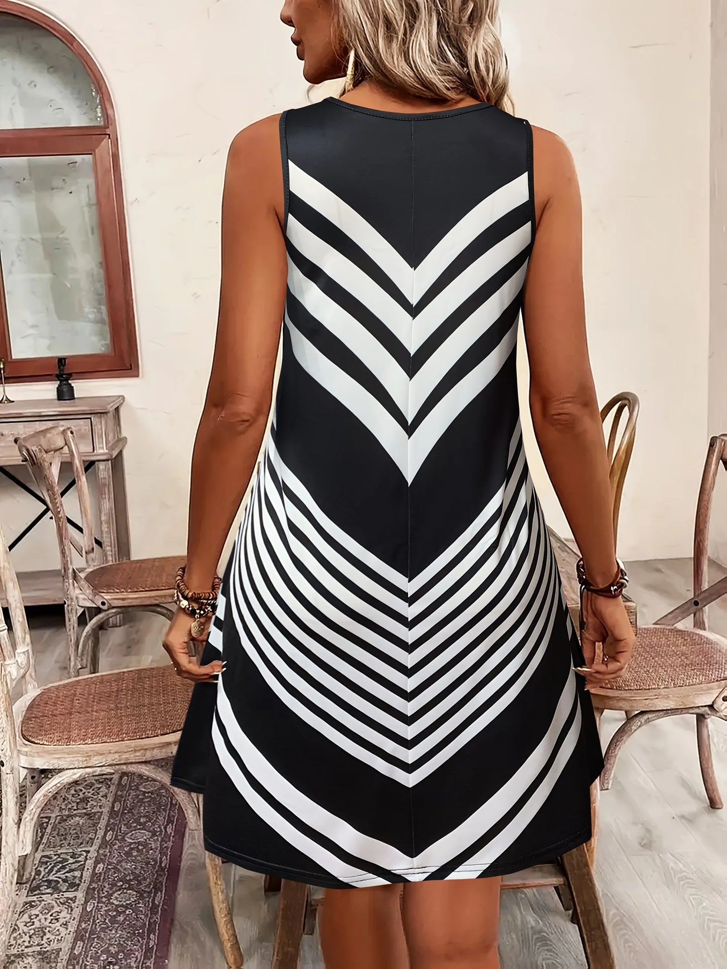 Women’s Chevron Sleeveless Dress – A-Line, Knee Length