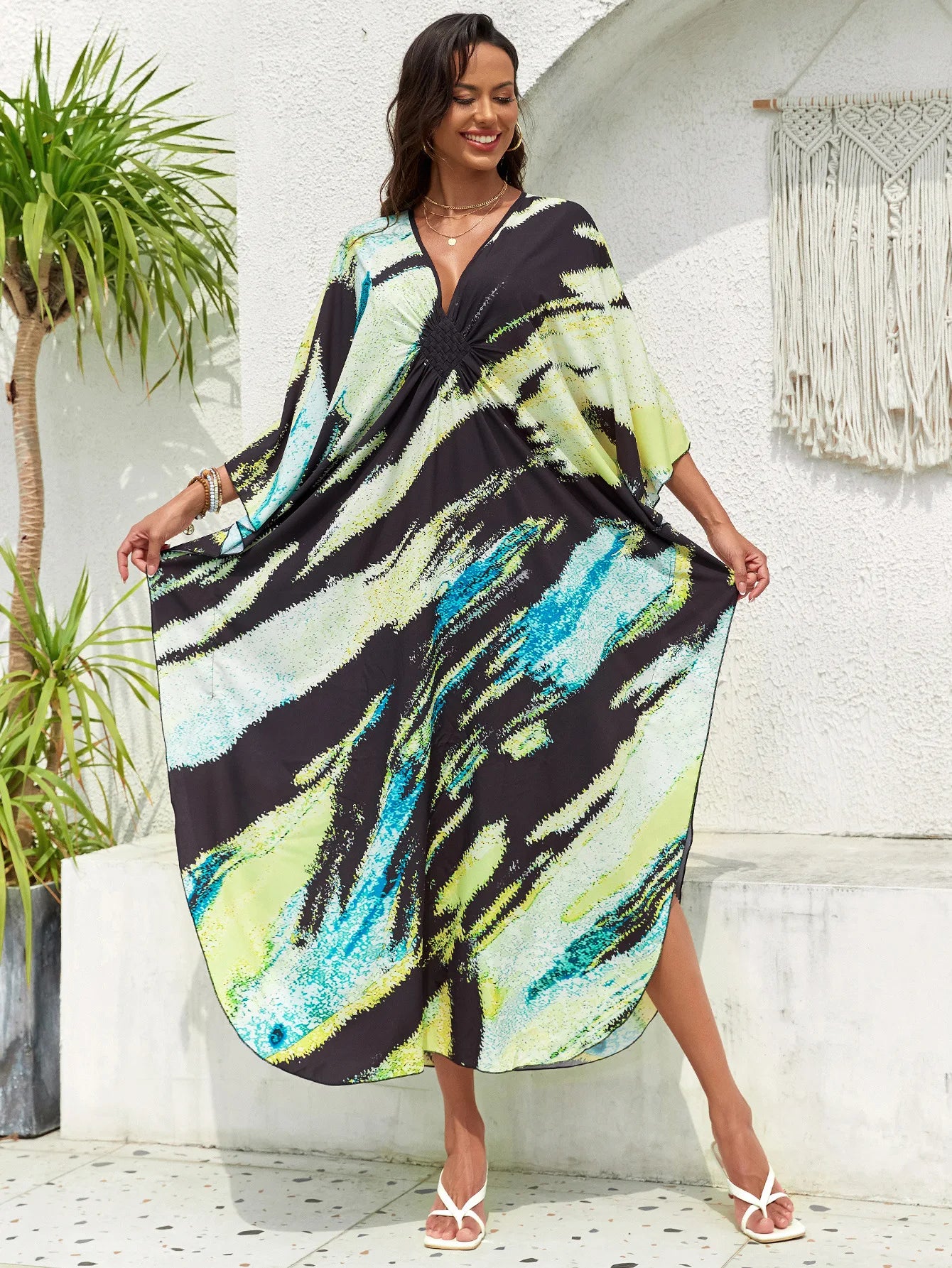 Women’s Flowing Caftan Cover-Up – Beach & Poolside Elegance