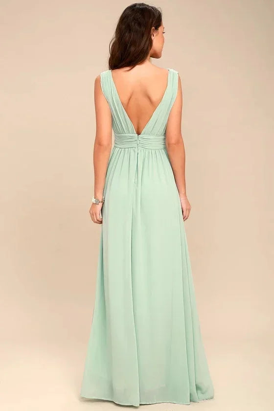 Backless Deep-V Chiffon Maxi Dress – Flowy Slit Evening Gown