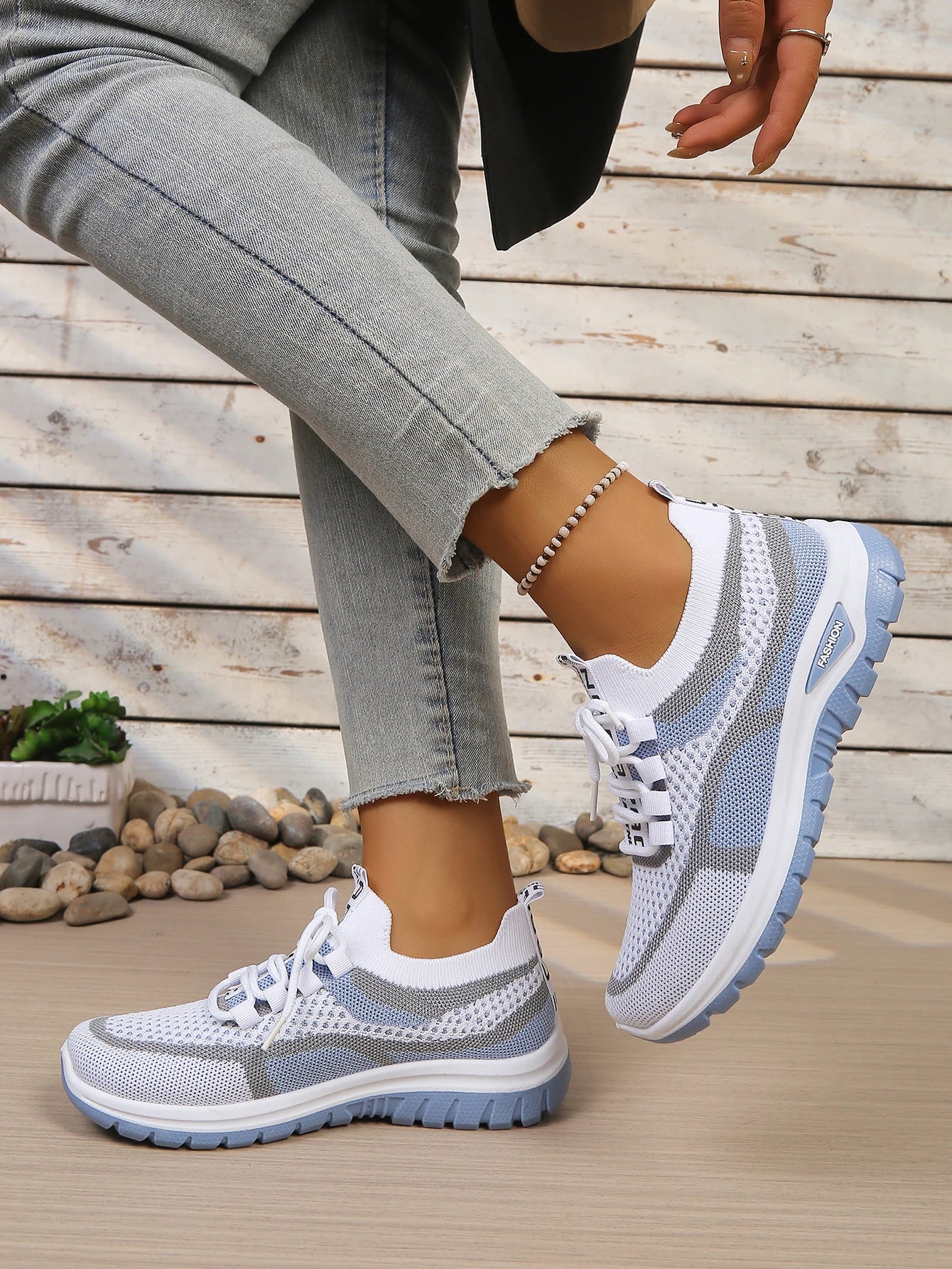 Women’s Lightweight Patchwork Lace-Up Sneakers – Casual Travel Walking Shoes
