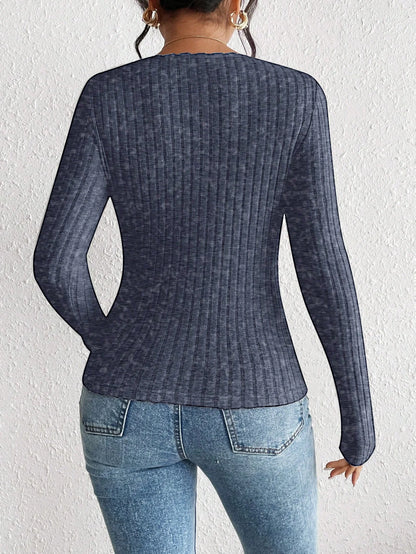 Sweetheart Ribbed Knit Top – Long-Sleeve Fitted Pullover in Black