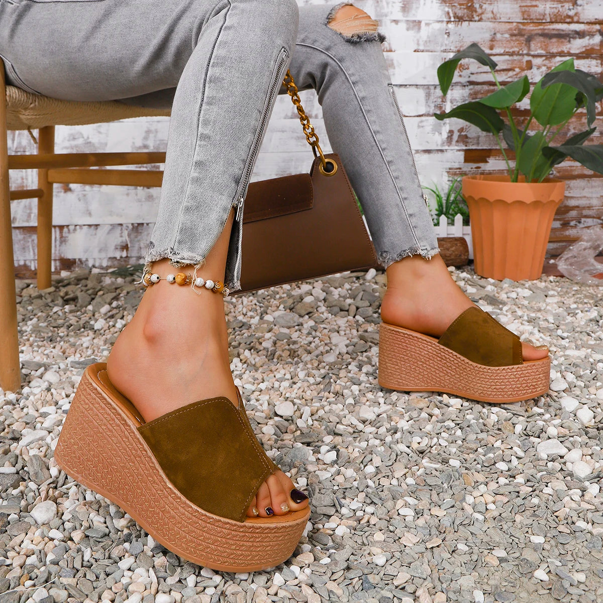 Women’s Wedge Sandals