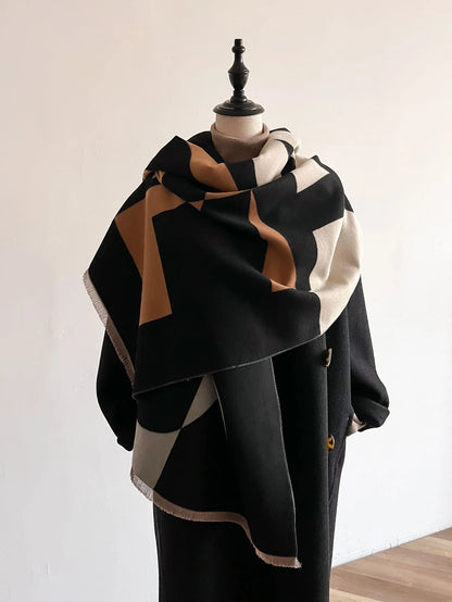 Women’s Geometric Cashmere-Feel Scarf – Reversible, Warm & Elegant