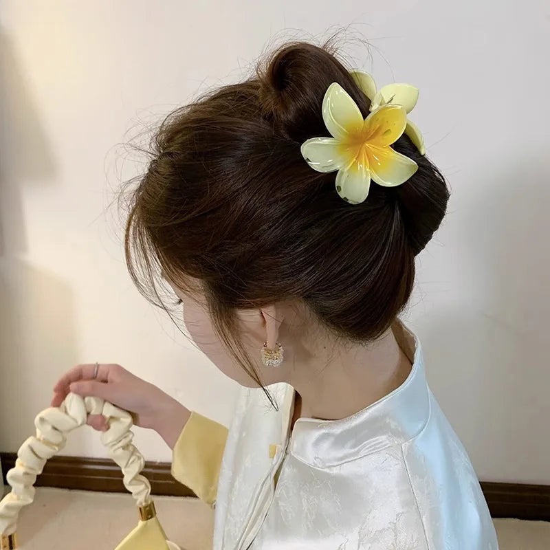 Tropical Flower Hair Claw Clip – Gradient Color