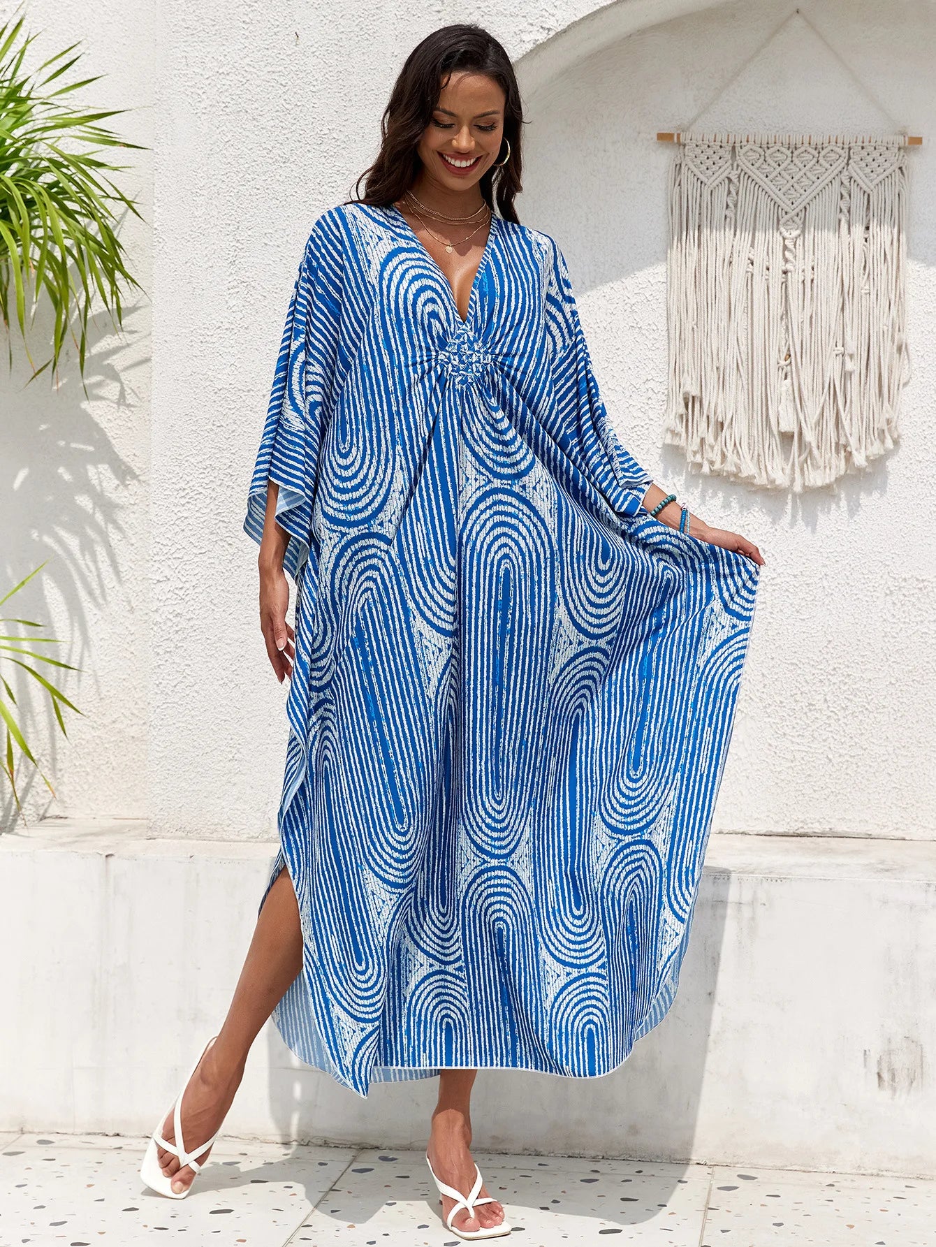 Women’s Flowing Caftan Cover-Up – Beach & Poolside Elegance