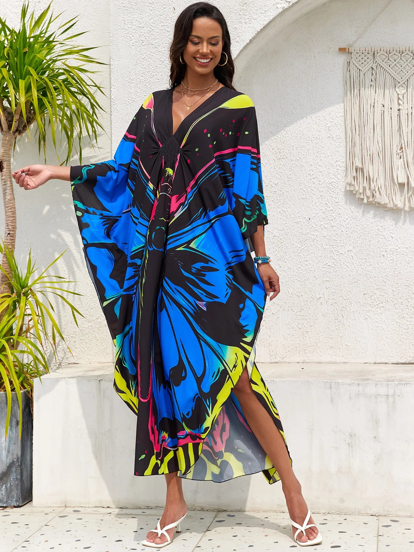 Women’s Flowing Caftan Cover-Up – Beach & Poolside Elegance