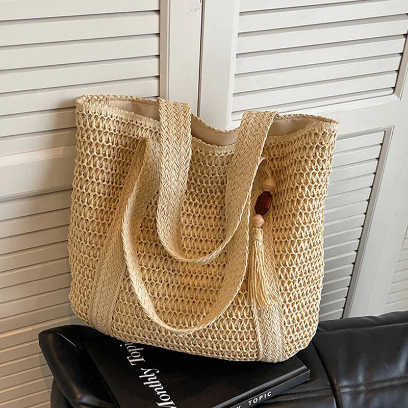 Women’s Woven Vacation Tote Bag – Lightweight Straw Beach Bag with Zipper