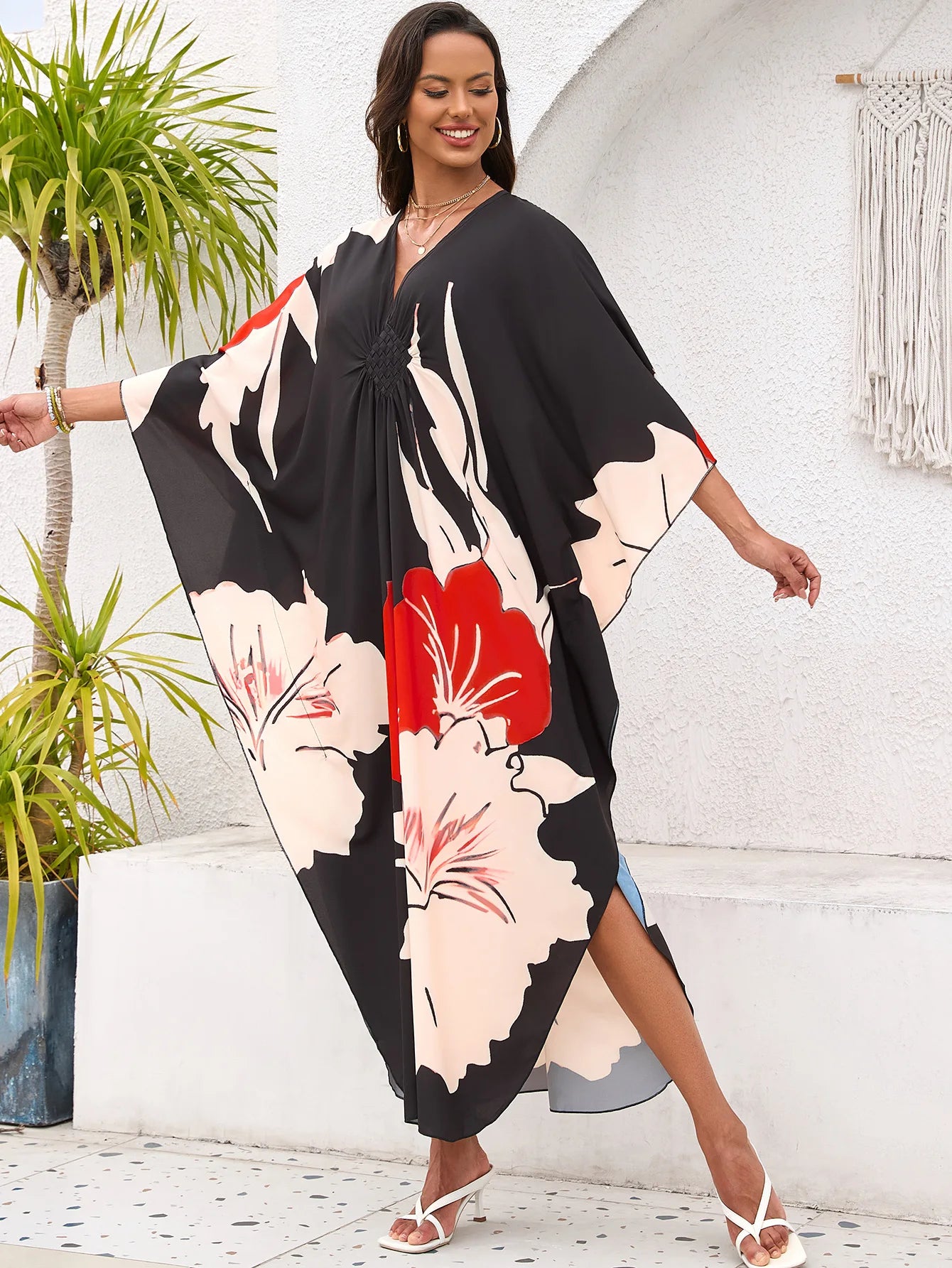 Women’s Flowing Caftan Cover-Up – Beach & Poolside Elegance
