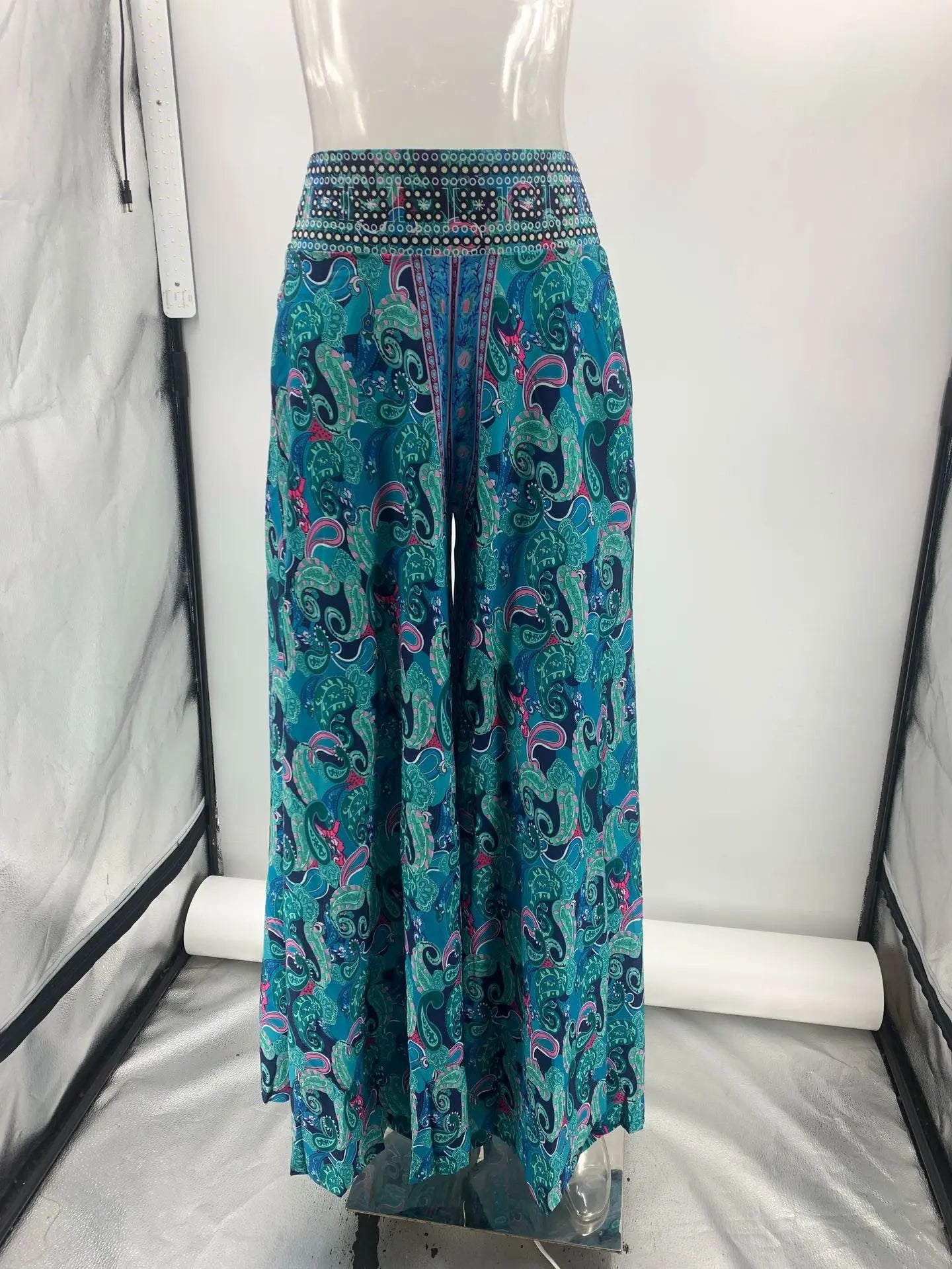 Women’s Floral Wide-Leg Pants – Boho Vacation Style