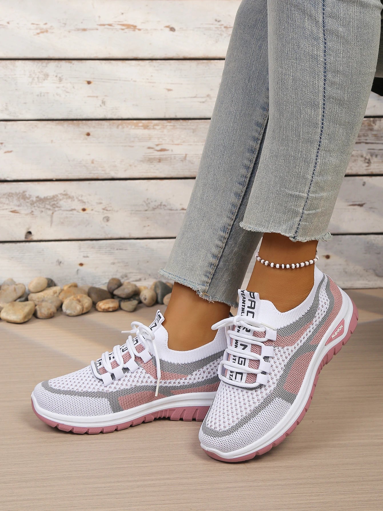 Women’s Lightweight Patchwork Lace-Up Sneakers – Casual Travel Walking Shoes