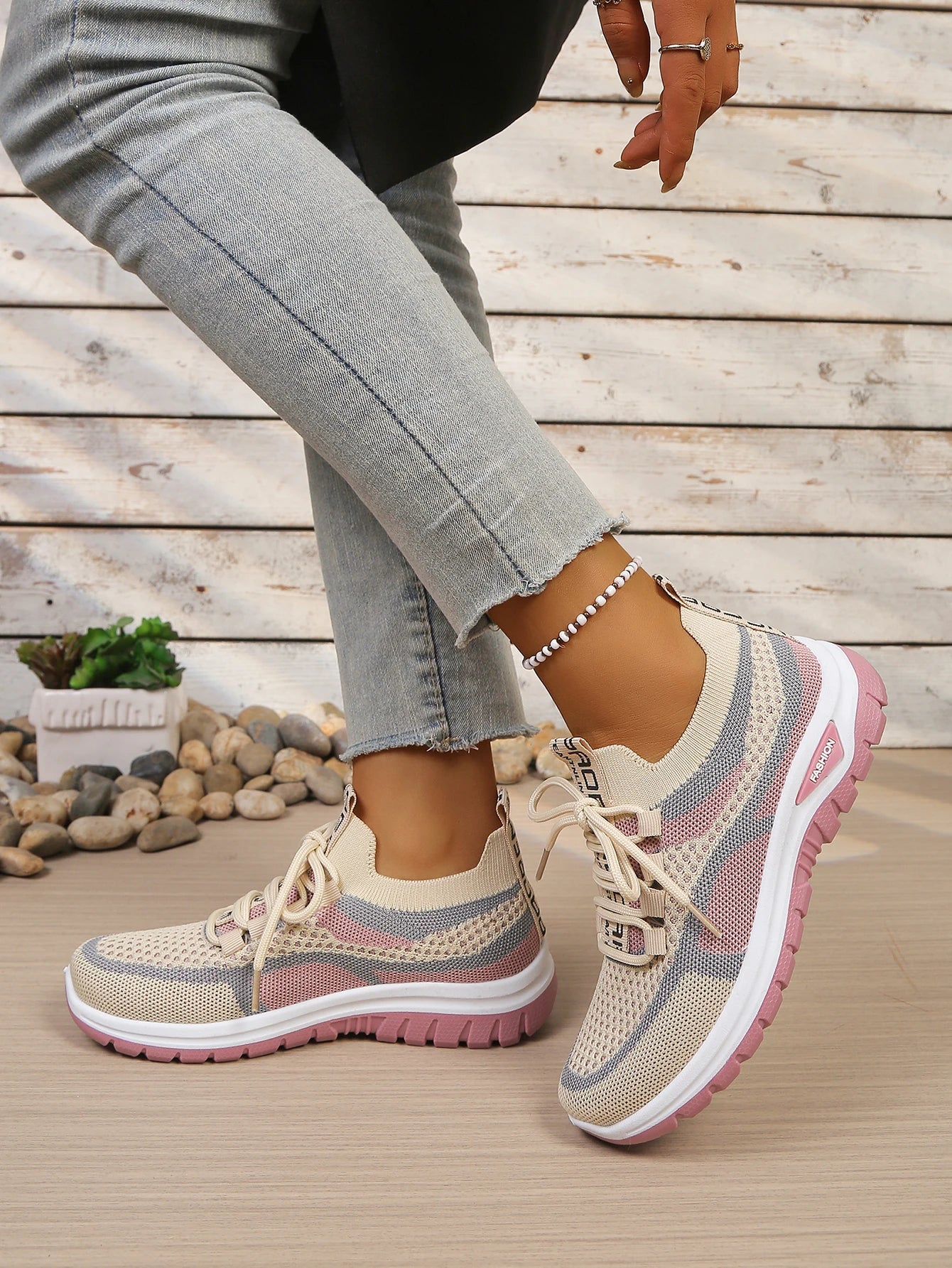 Women’s Lightweight Patchwork Lace-Up Sneakers – Casual Travel Walking Shoes