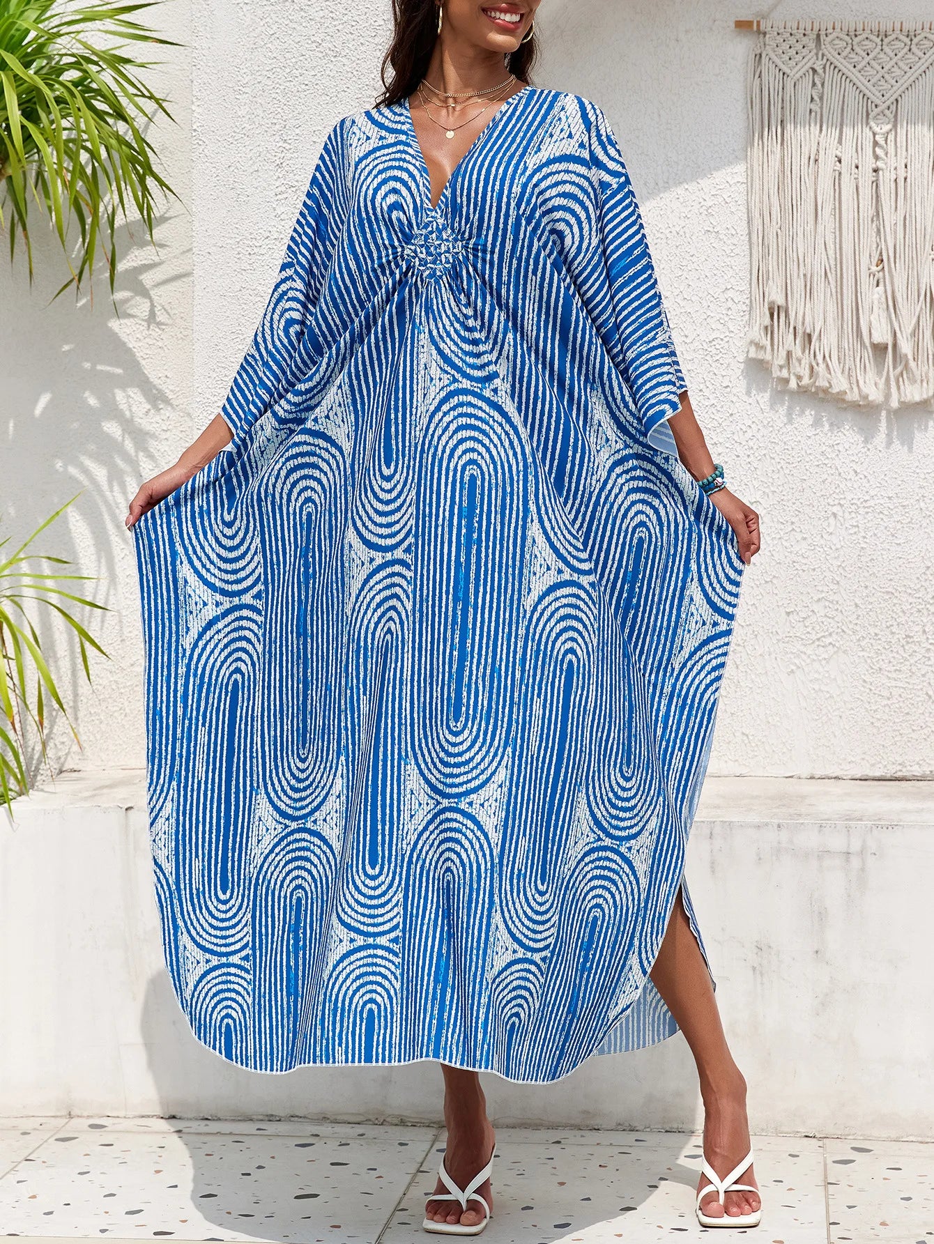 Women’s Flowing Caftan Cover-Up – Beach & Poolside Elegance
