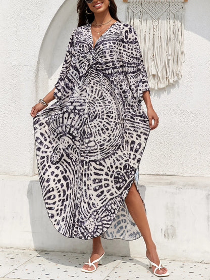 Women’s Flowing Caftan Cover-Up – Beach & Poolside Elegance
