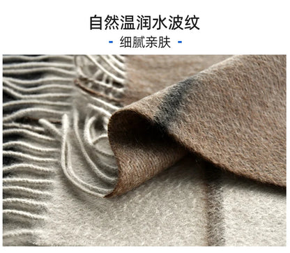 Cashmere Plaid Scarf – Soft, Warm, Travel-Ready