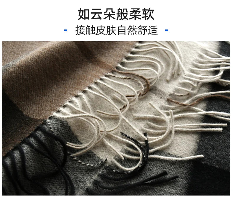 Cashmere Plaid Scarf – Soft, Warm, Travel-Ready