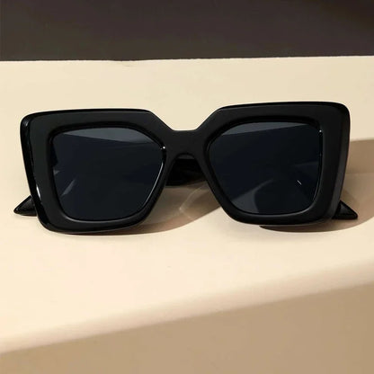 Oversized Square Sunglasses – UV400 Protection