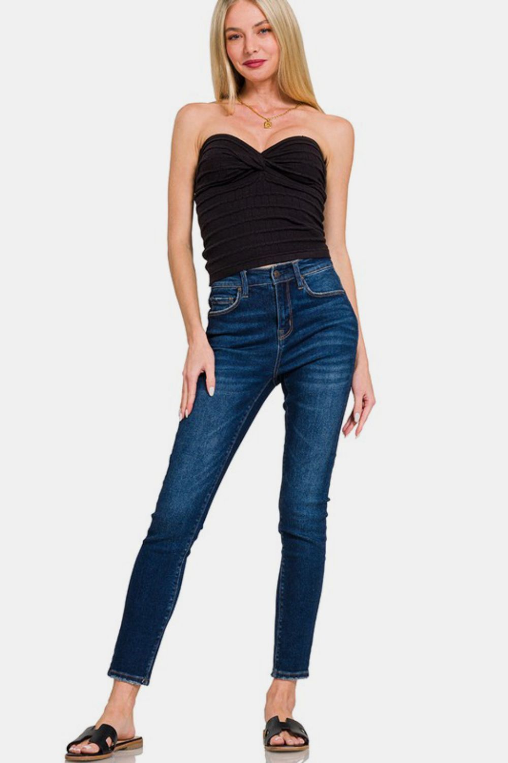 Zenana Ruched Twisted Sweetheart Neck Top in Black – Black – L