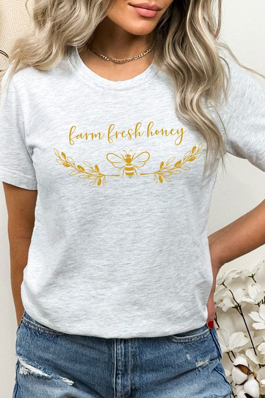 Farm Fresh Honey Bee Decor Graphic Tee – Ash Gray – M